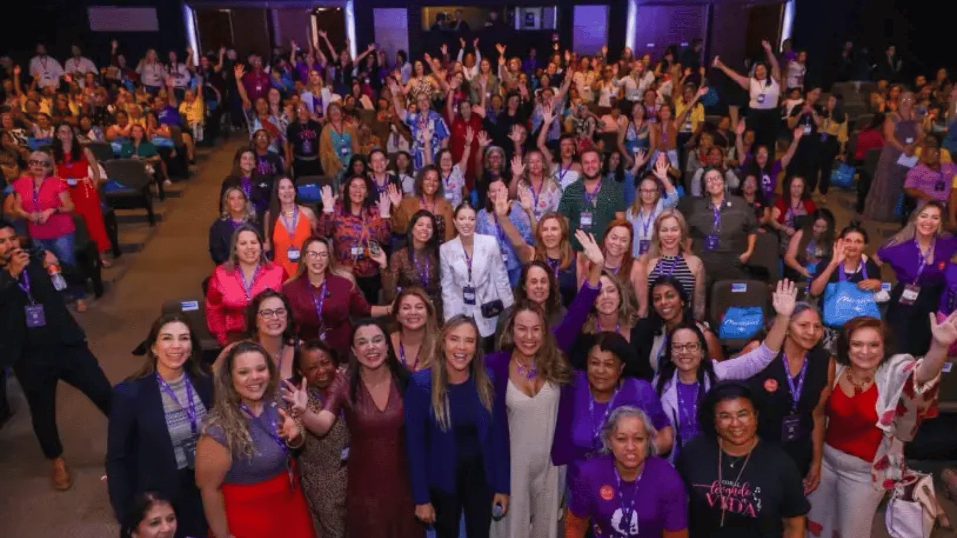 Mais de cinco mil pessoas acompanham dois dias de debates e painéis no Movimente 2026